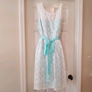 Cream/Mint Lace Dress - Size 2X